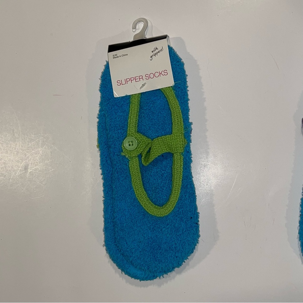 GMA Accessories Blue & Green Slipper Socks with Grippers, Size S/M